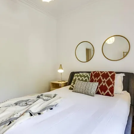 Cosy 3bed Flat, 5 Mins To Belem Lisboa