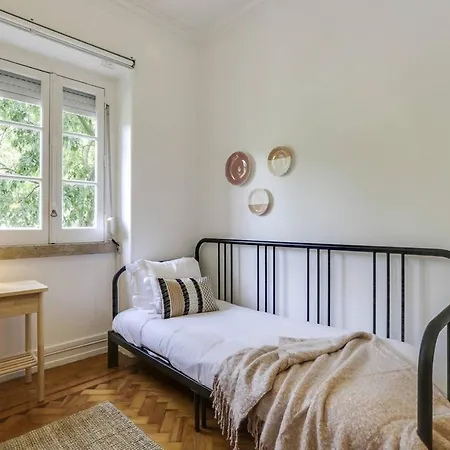 Cosy 3bed Flat, 5 Mins To Belem Lisboa